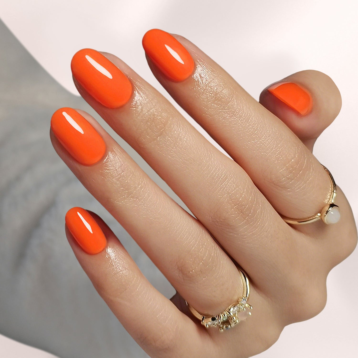 Orangeade – Runde, weiche Gel-Aufklebenägel
