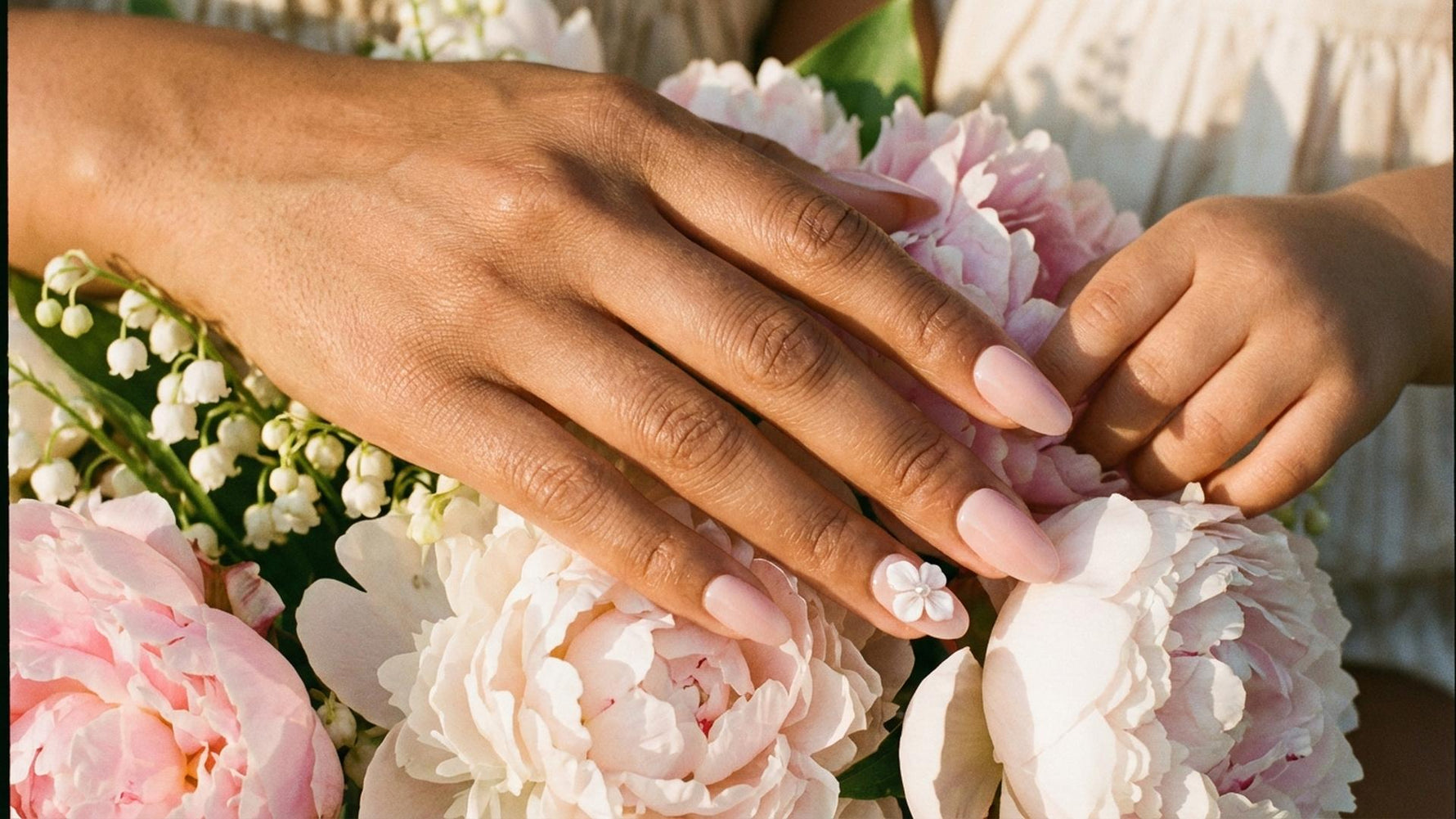 Mother's Day Nail Designs 2026: 12 Gift-Worthy Ideas hero image