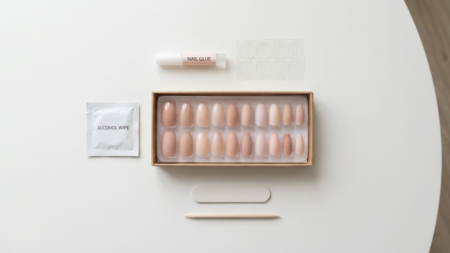Press-On Nails Kit: What's Inside & What You Actually Need hero image