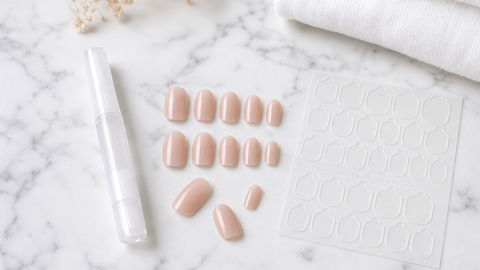 Non-Toxic Nail Glue: Safest Options for Sensitive Nails hero image