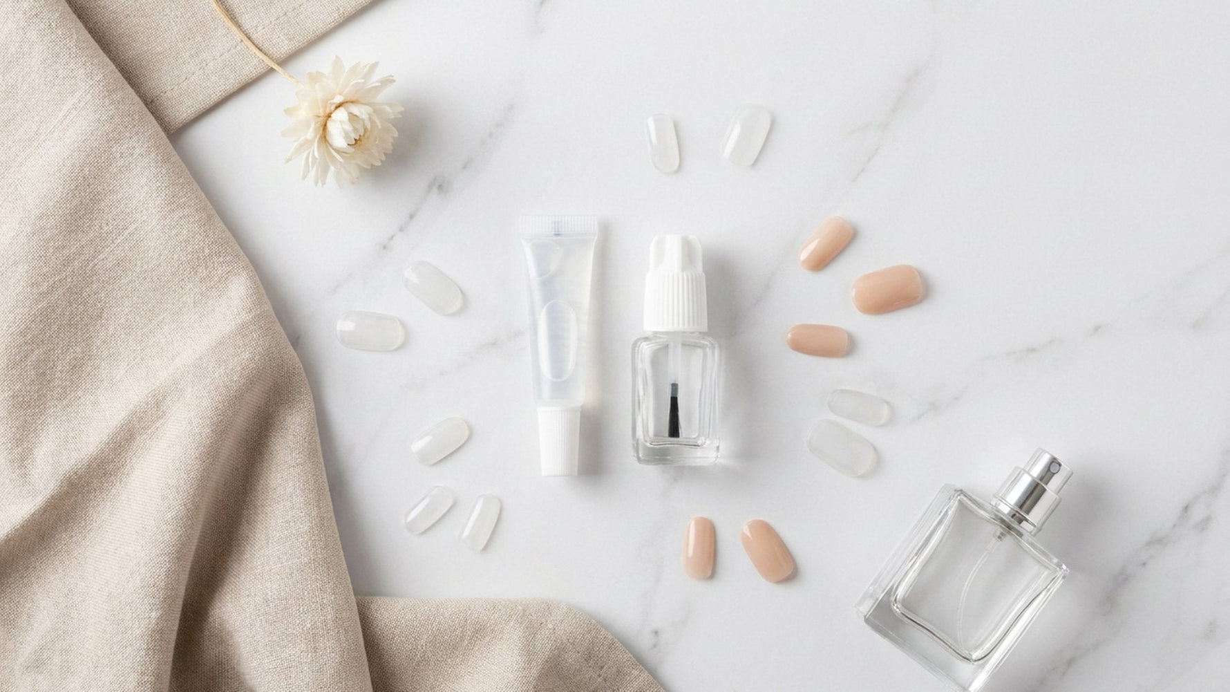 Nail Glue Gel vs Regular Nail Glue: Which Should You Use? hero image