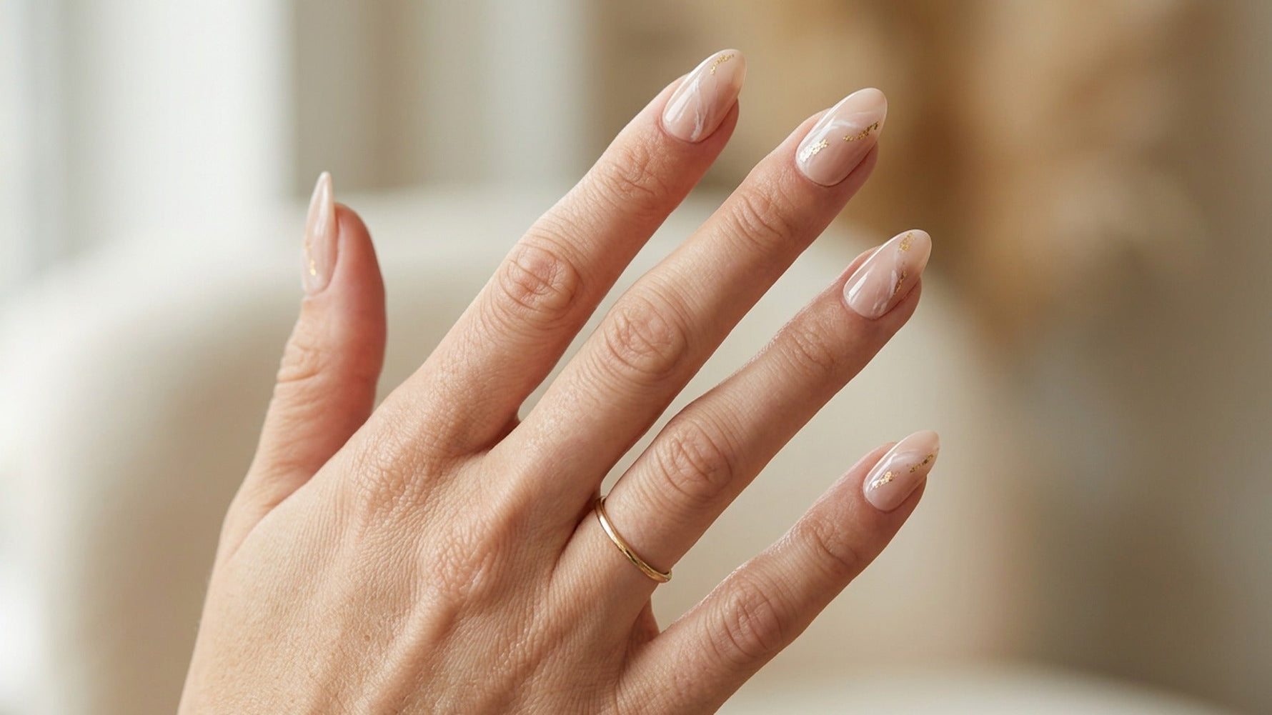 Press-On Nails vs Dip Powder: Which Is Better in 2026? hero image