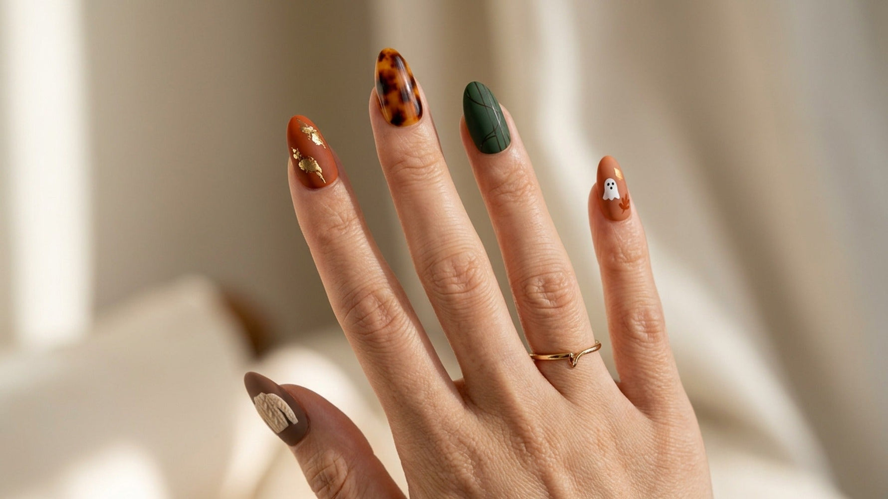 Fall Press-On Nails 2026: 25 Autumn Designs hero image