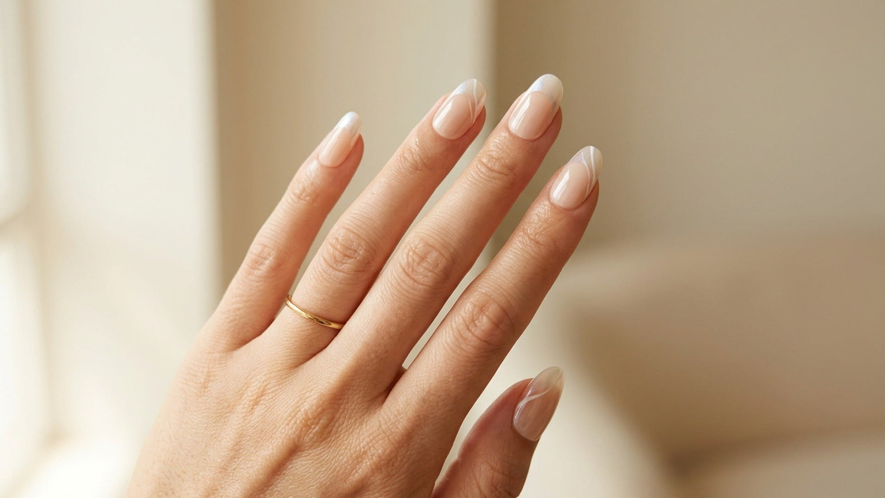 Glue-On vs Stick-On Nails: What's the Real Difference? hero image