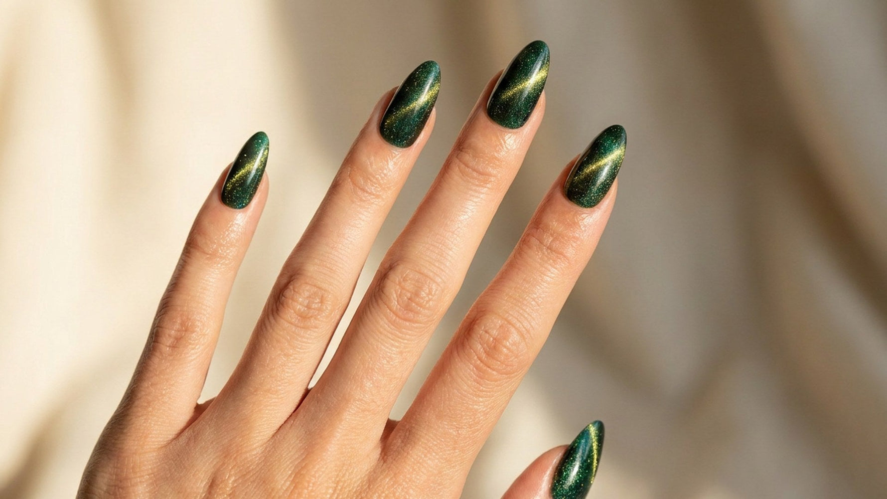 Cat Eye Press-Ons vs Gel Polish: Which Is Worth It? hero image