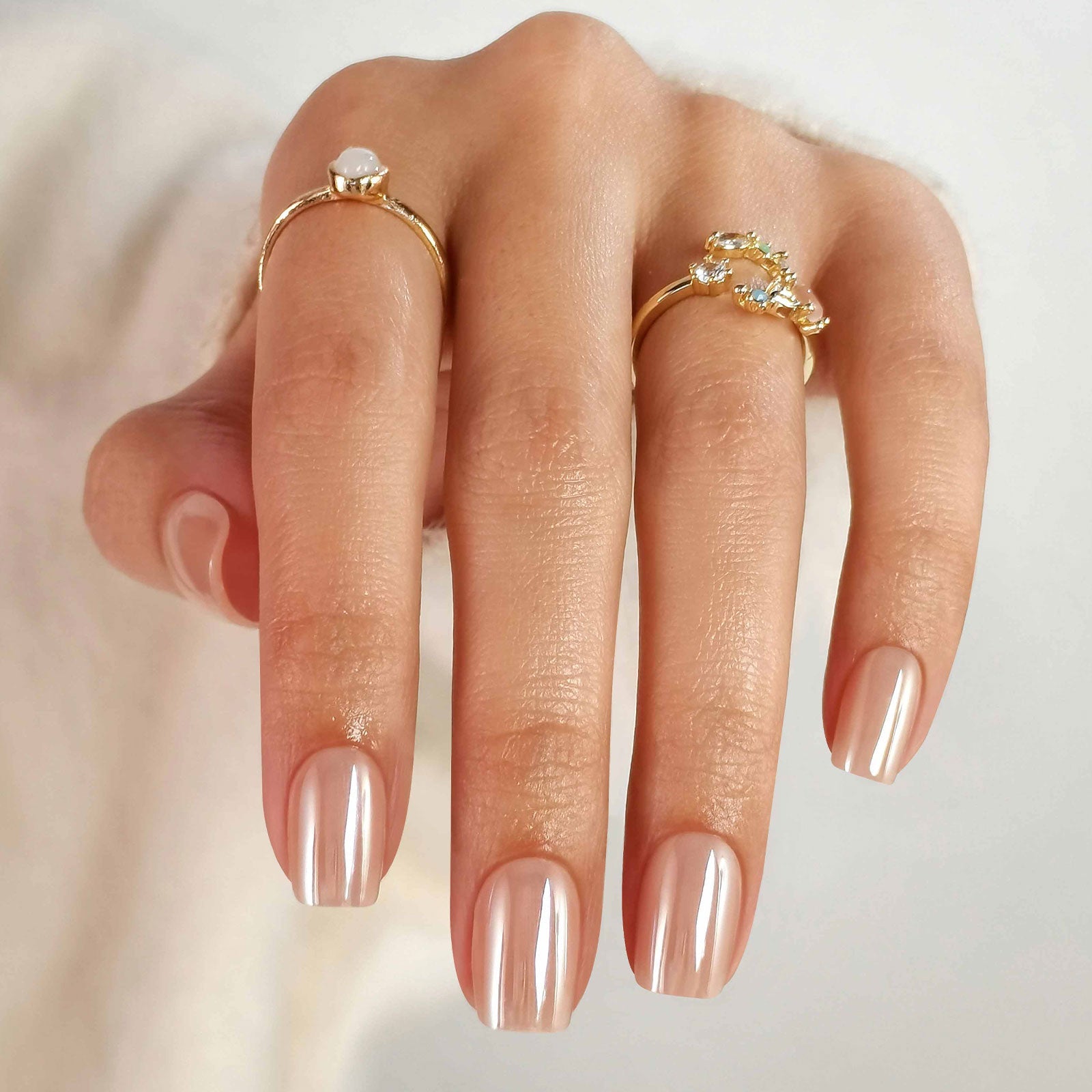 Aurora Press-On Nails