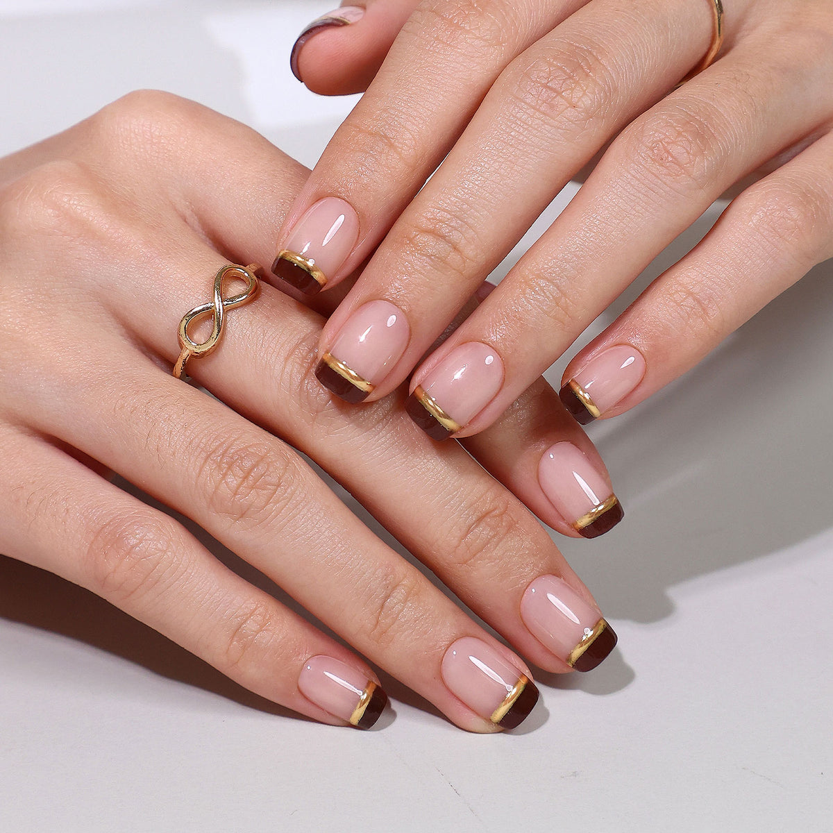 Espresso Gold-Line French Tips — Short Square detail image 5