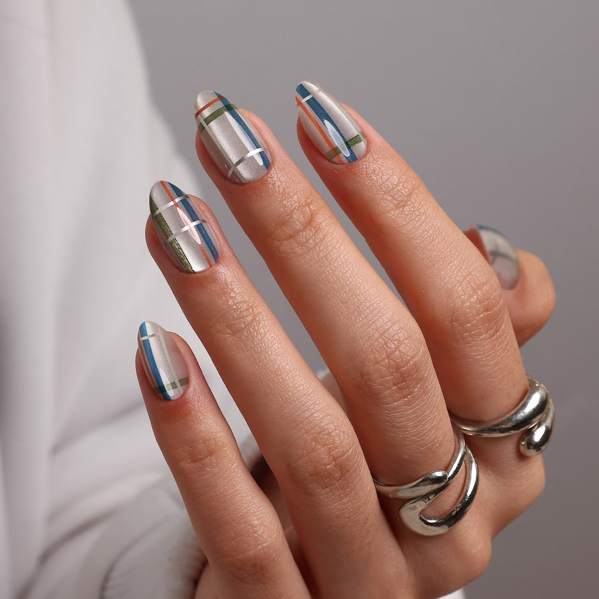 Plaid Shimmer Salon Style Reusable Soft Gel Press on Nails product image 3 | SHANGMENG®