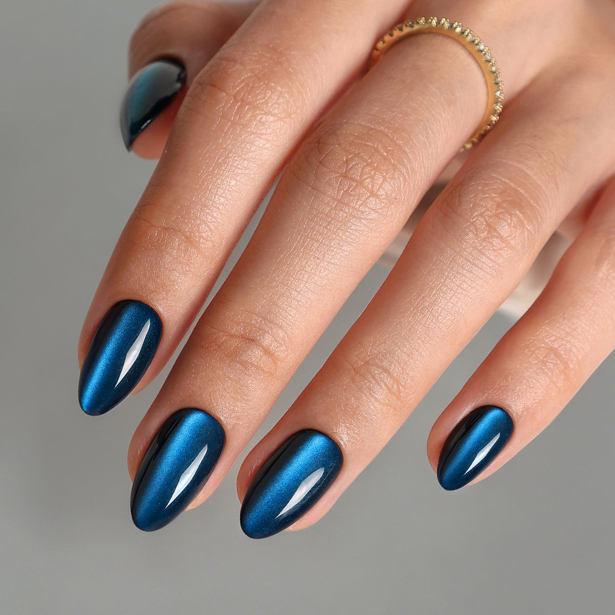 Sapphire Muse unhas press-on amendoadas cat eye: vista da mão, cat eye amendoado d | SHANGMENG®