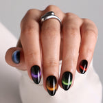 Aurora Muse Five-Shade Cat Eye Short Almond Press-On Nails fist-forward on-hand view | SHANGMENG®