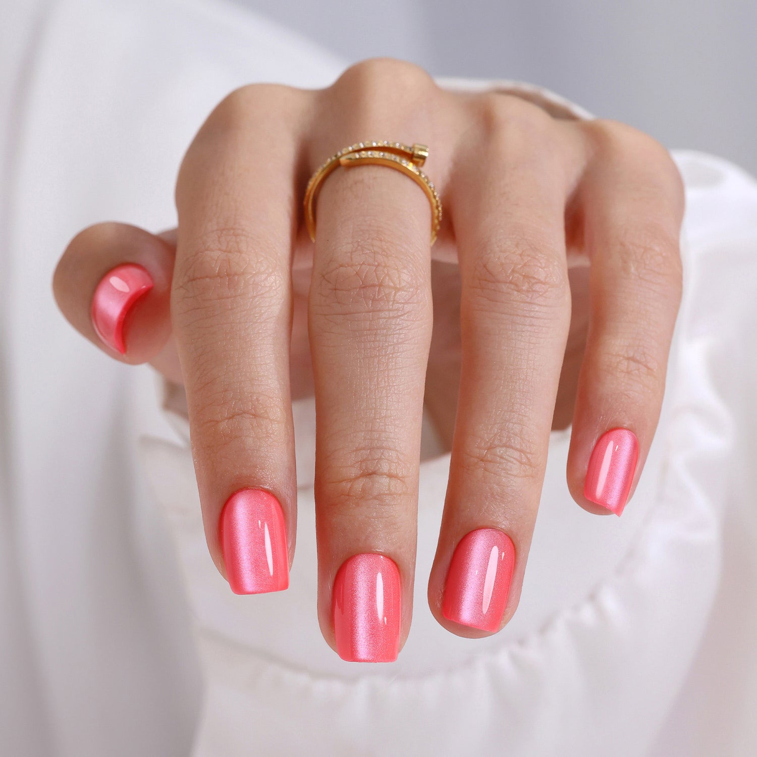 Cat Eye Light Red Press on Nails
