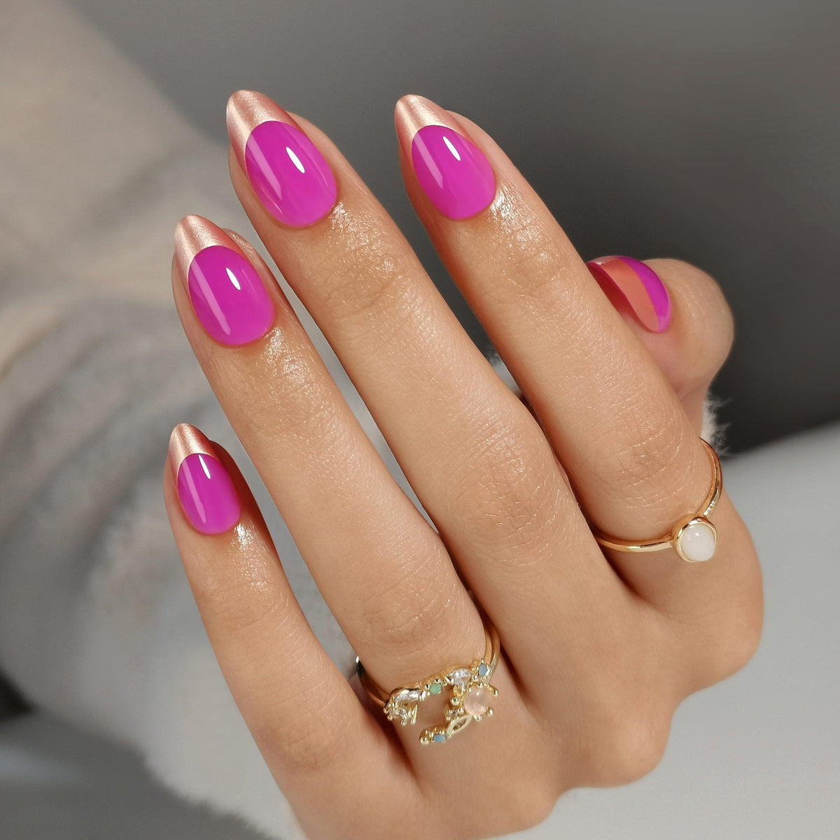 Gambar produk Kuku Press-on French Tip Chrome Rose Gold Pendek Bentuk Almond 8 | SHANGMENG®