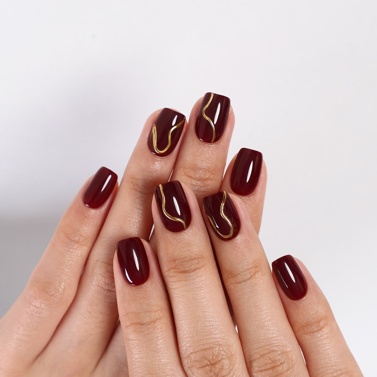 Gilded Ember Red Gilded Ember Red Gold Swirl — Short Square clean hand close-up | SHANGMENG®