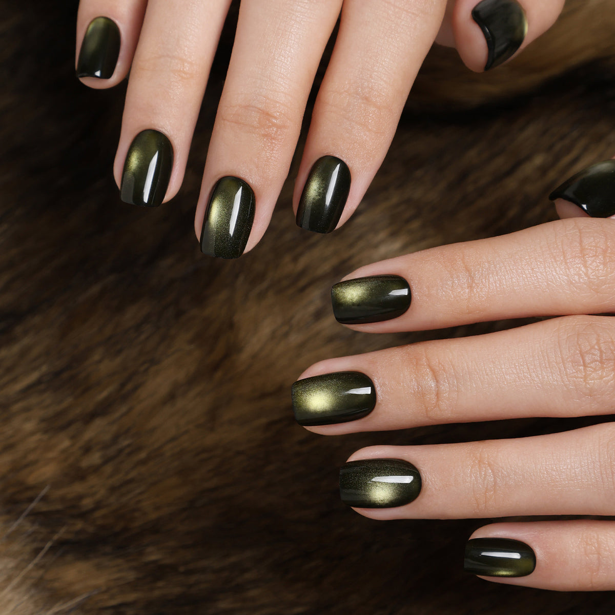 Gilded Noir Cat Eye Black Gold Short Square Press-On Nails styled two-hand lifestyle view | SHANGMENG®