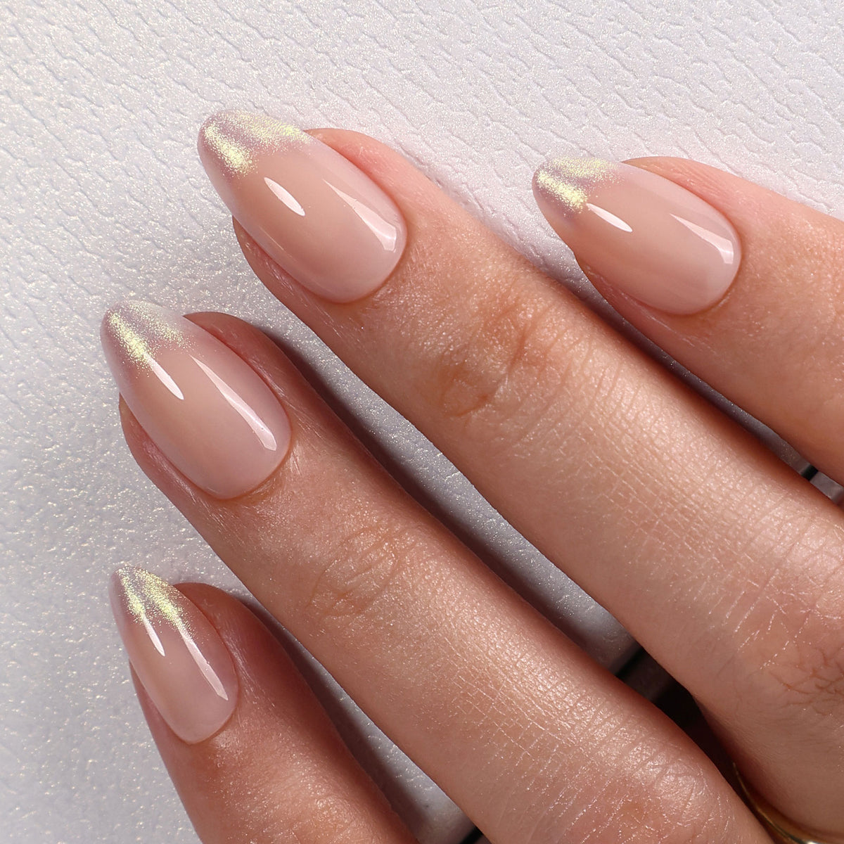 Auric Blush Puntas francesas doradas — Almendra corta detalle del ajuste y diseño del producto | SHANGMENG®