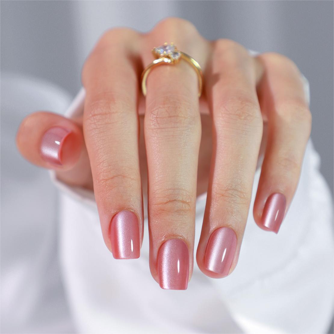 Cat Eye Nude Pink Soft Gel Nails