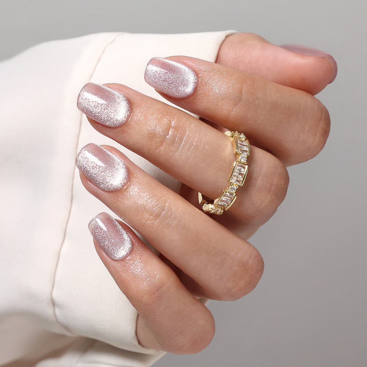 Lunar Arc Cat Eye Silver Short Square Press-On Nails angled hand view | SHANGMENG®