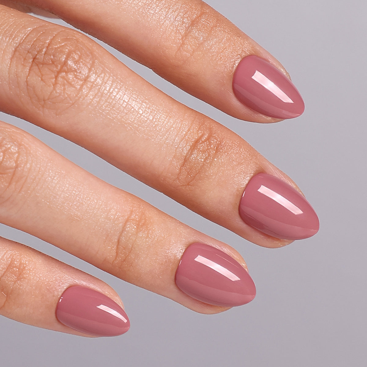 Mauve Haze Glossy Pink — Extra Short Almond closeup detail | SHANGMENG®
