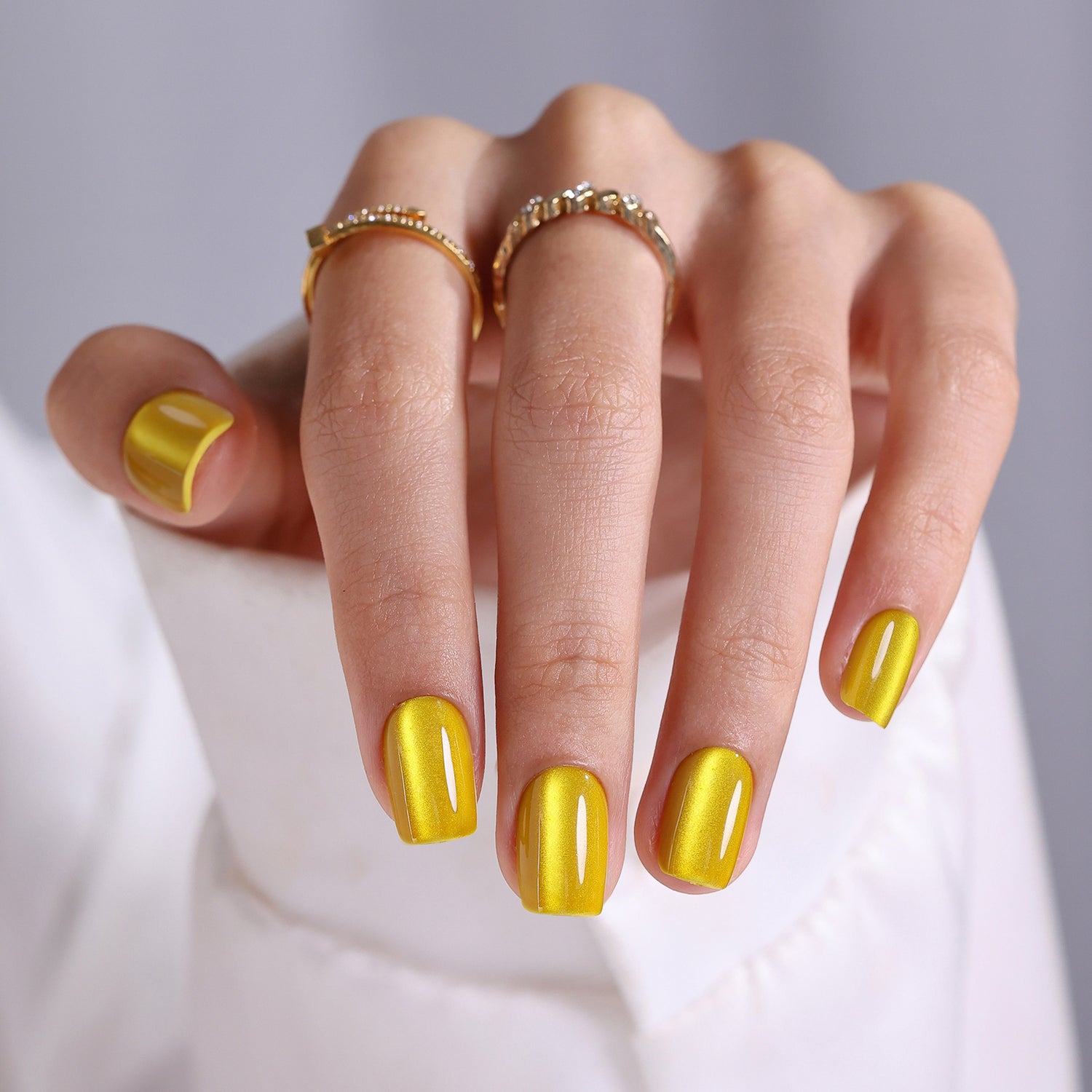 Cat Eye Golden Brown Halloween Nails