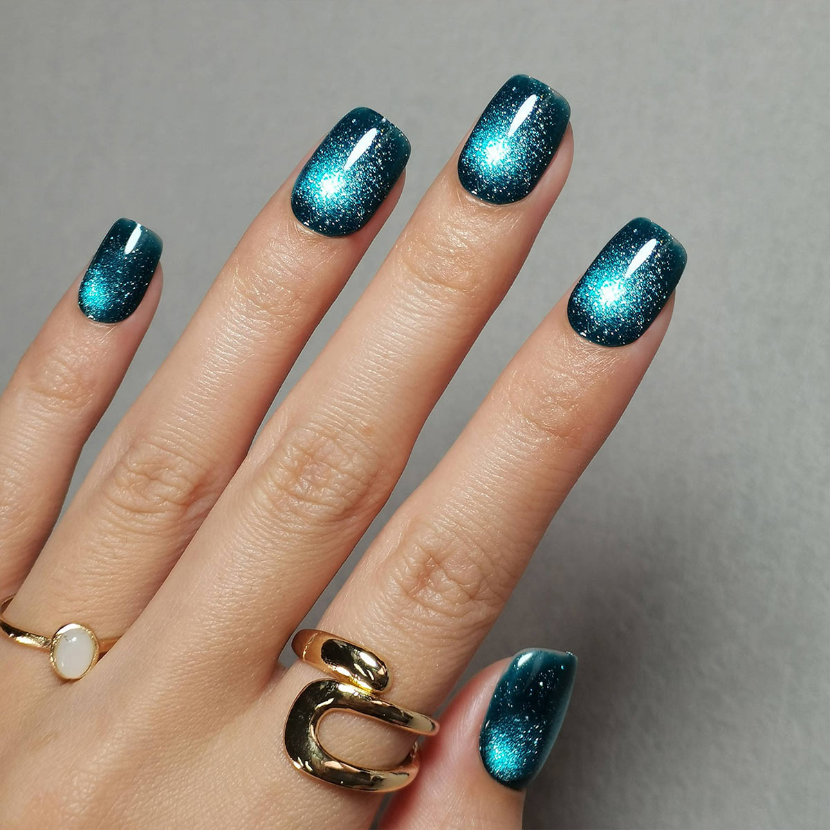 Blue Sapphire Cat Eye Short Square Nails