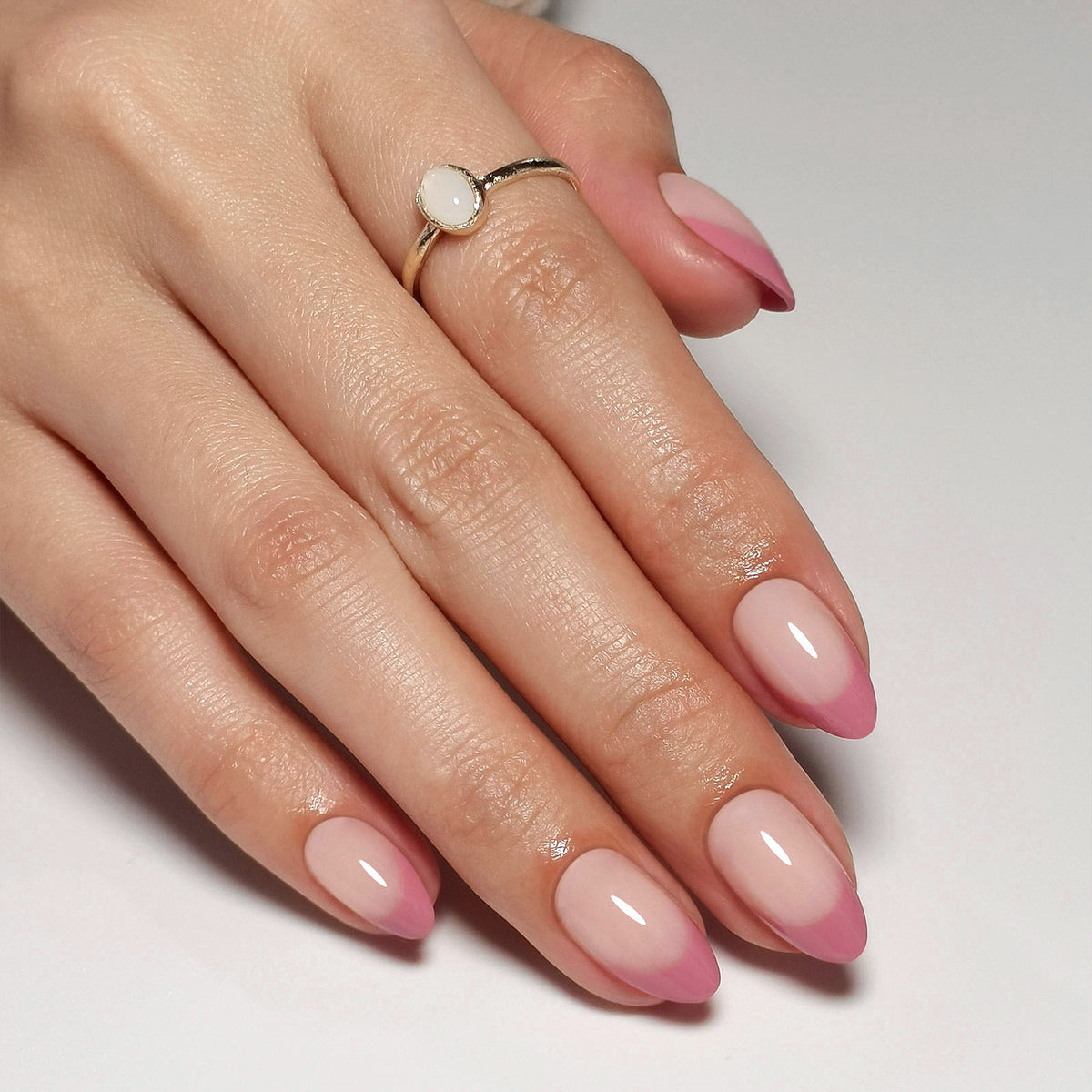 French Tip Dusty Rose Mauve Short Almond Press on Nails product image 4 | SHANGMENG®