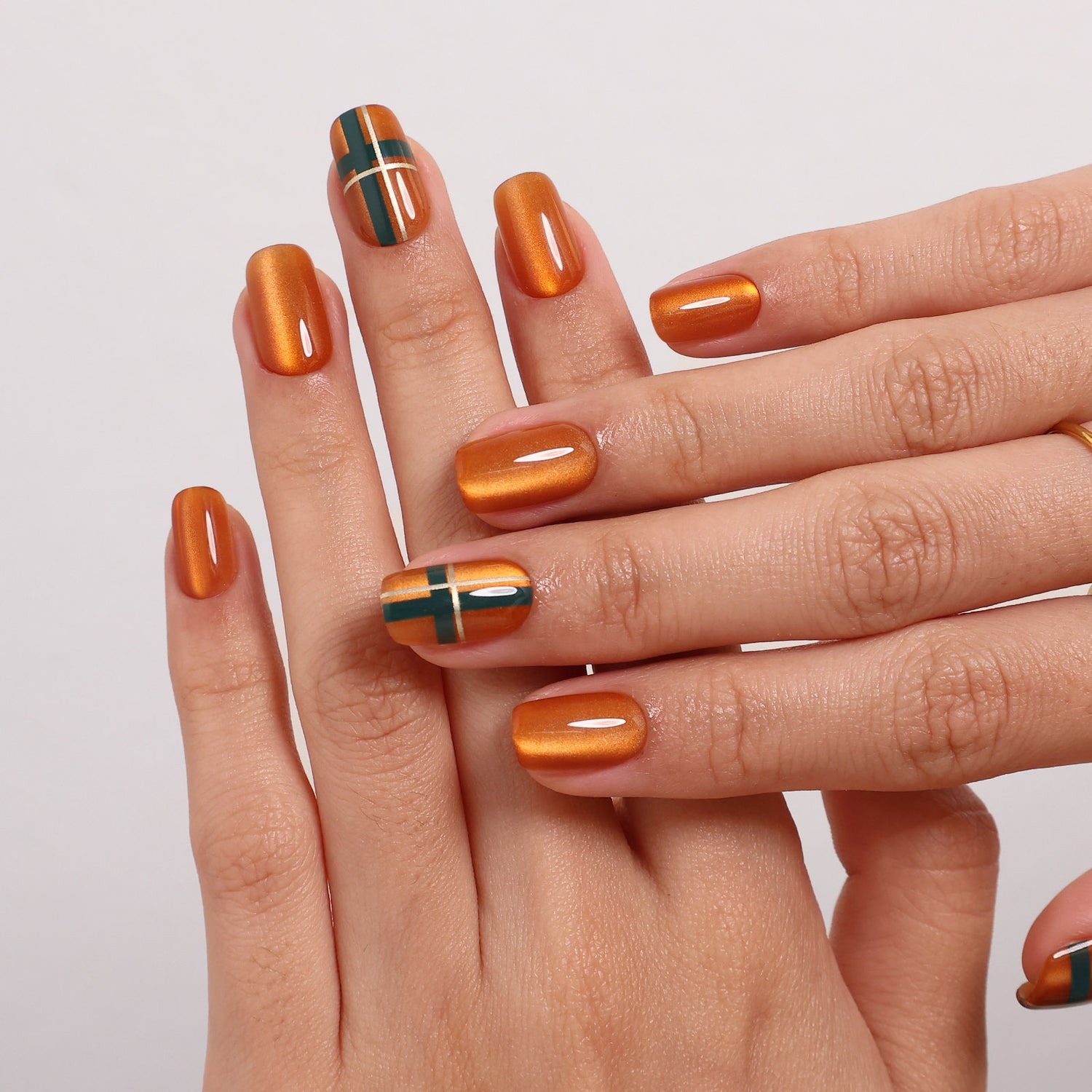 Gilded Check Salon Style Reusable Soft Gel Press on Nails product image 7 | SHANGMENG®