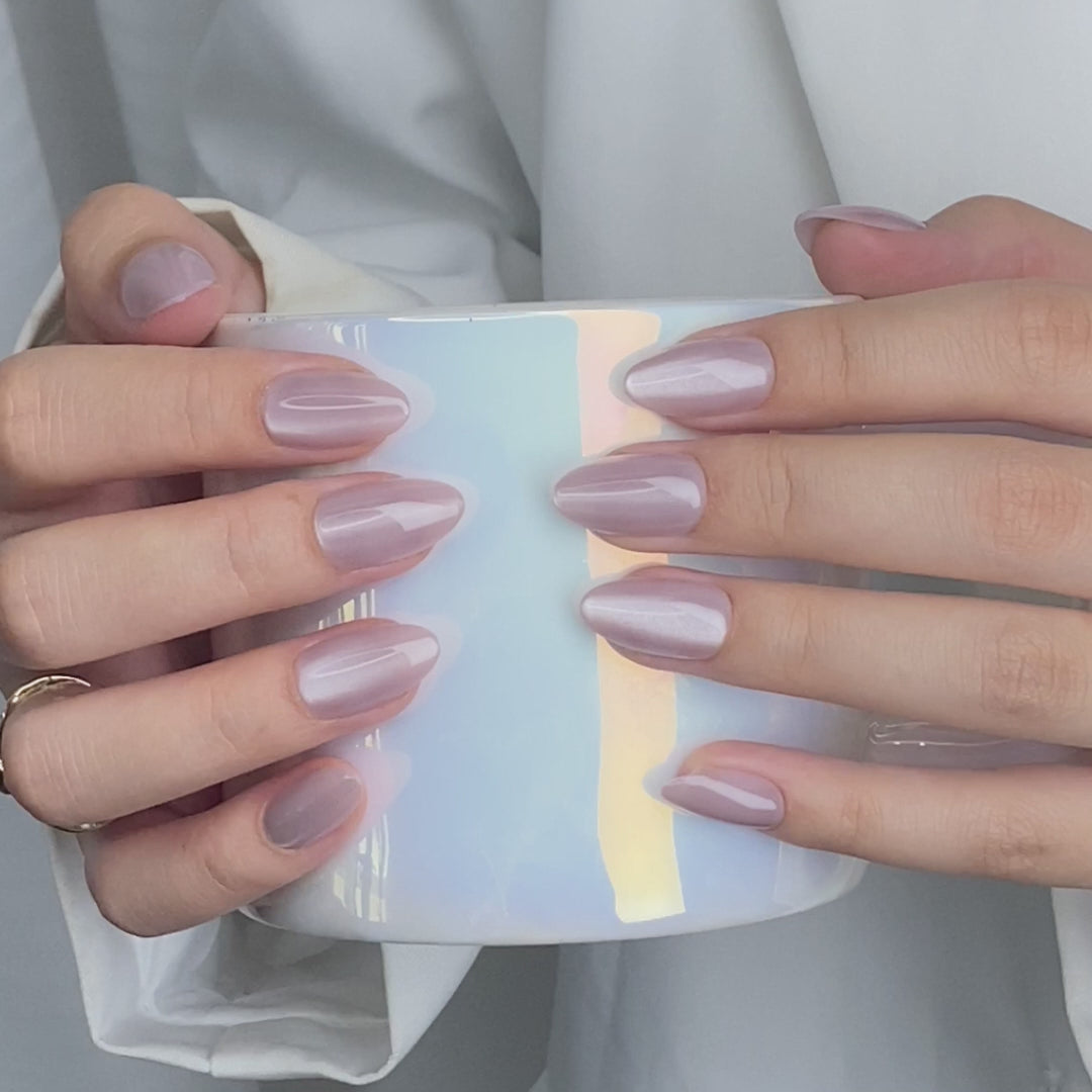 Cat Eye Gentle Light Pink Nails press on nails styling | SHANGMENG®