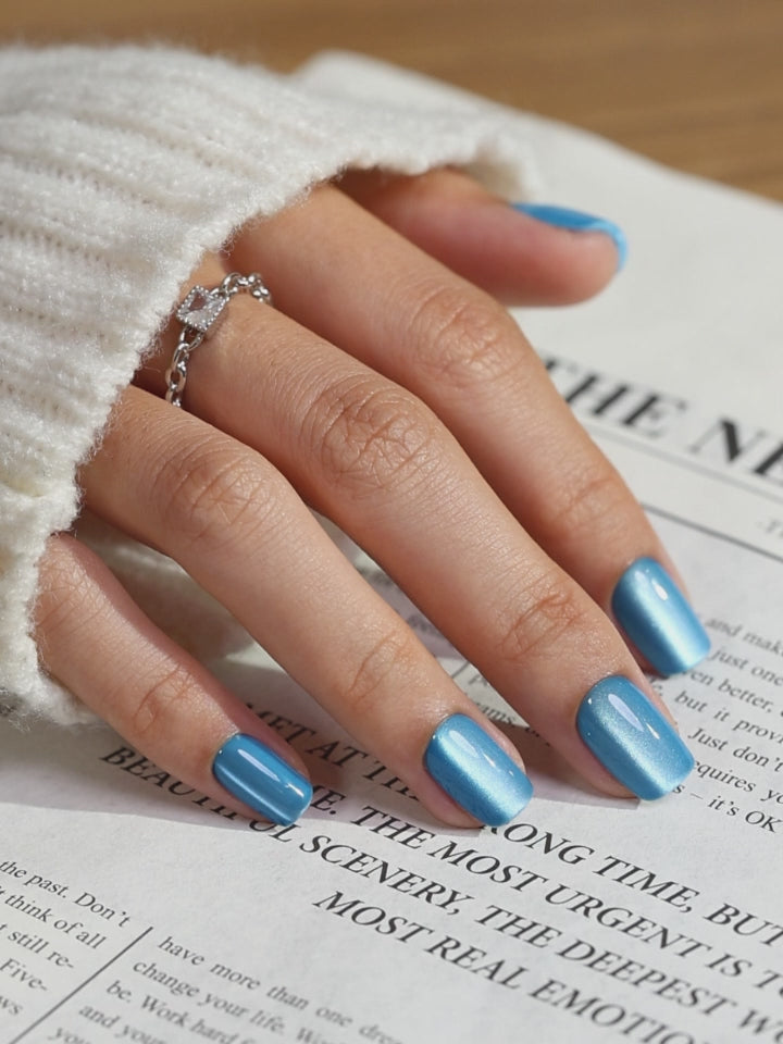 Cat Eye Light Blue Press on Nails single nail closeup finish | SHANGMENG®