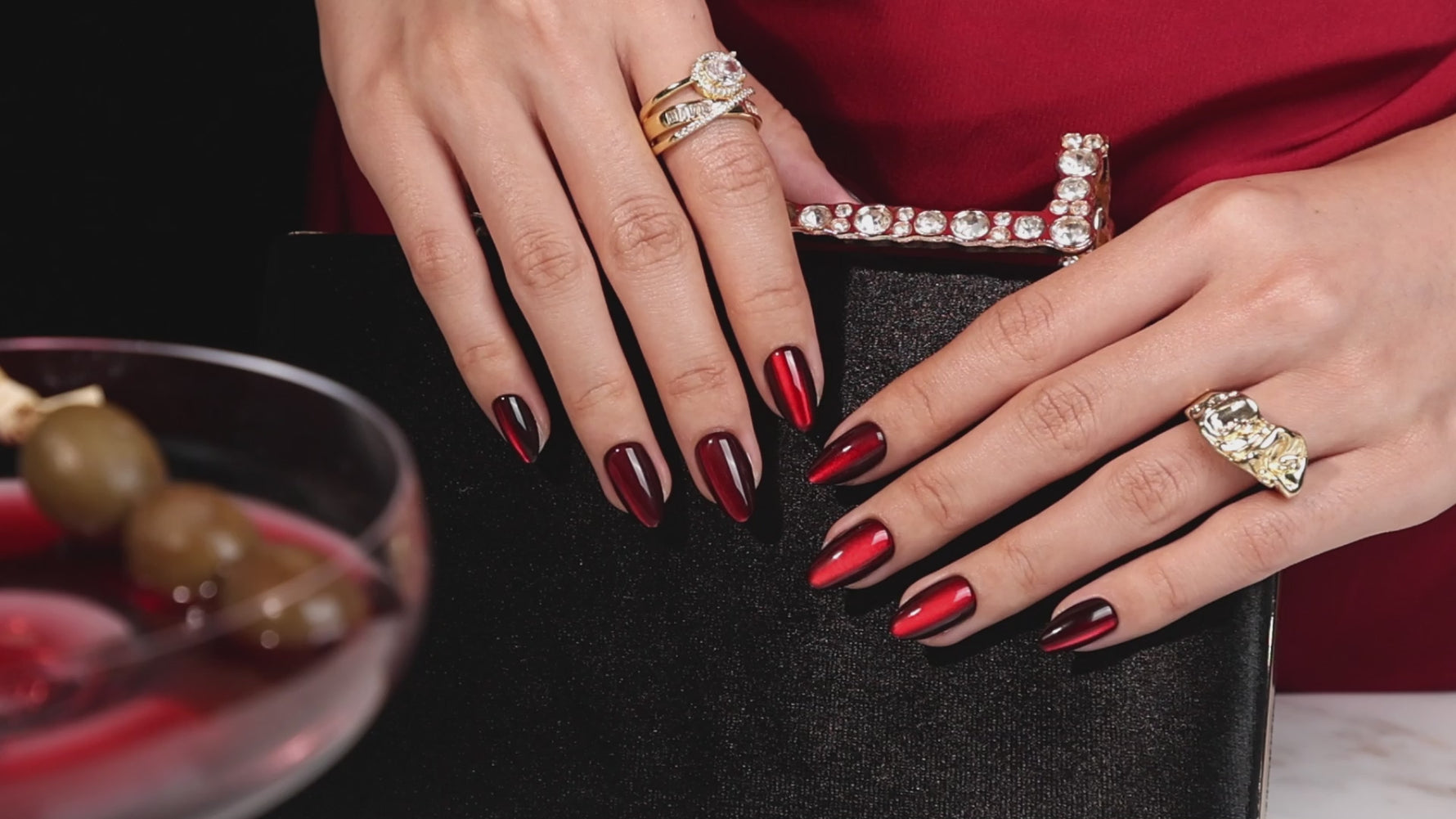 Ruby Heart Cat Eye Short Almond Press-On Nails product video | XNMY366(MH-3)