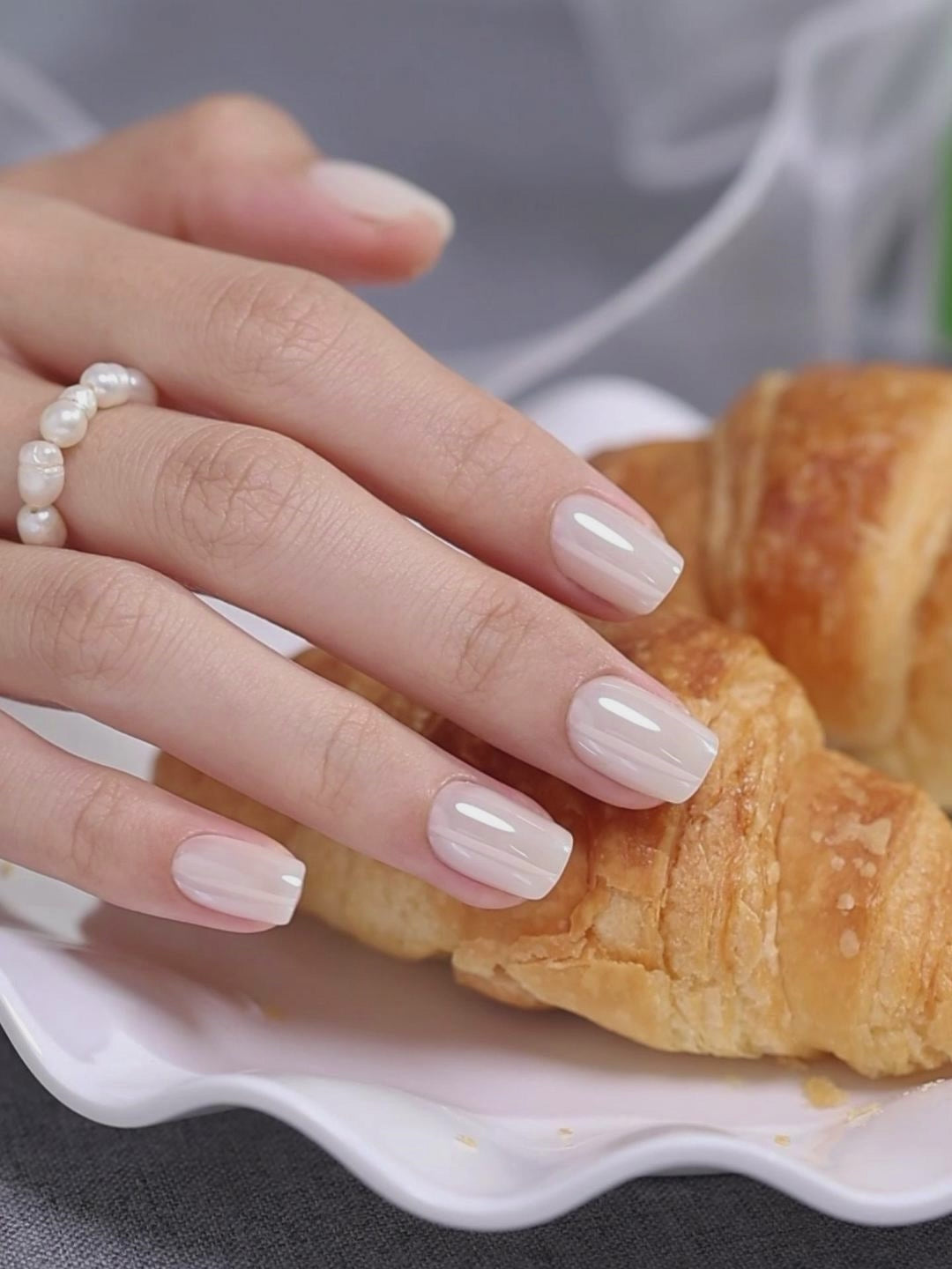 Glazed Chrome Pearl White Nails UV cure 6-layer soft gel process | SHANGMENG®