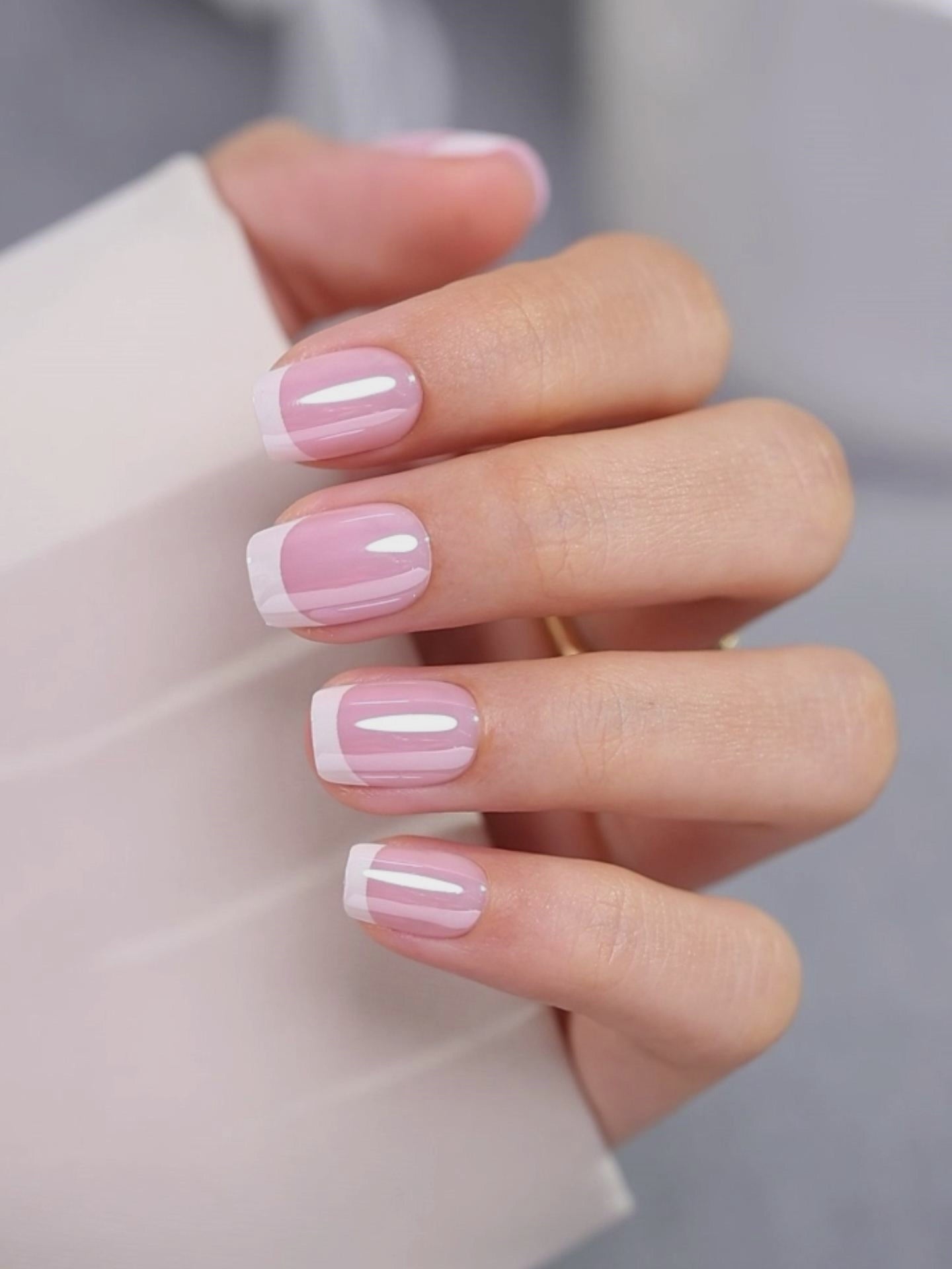 French Aurora White Short Square Nails press on nails styling | SHANGMENG®