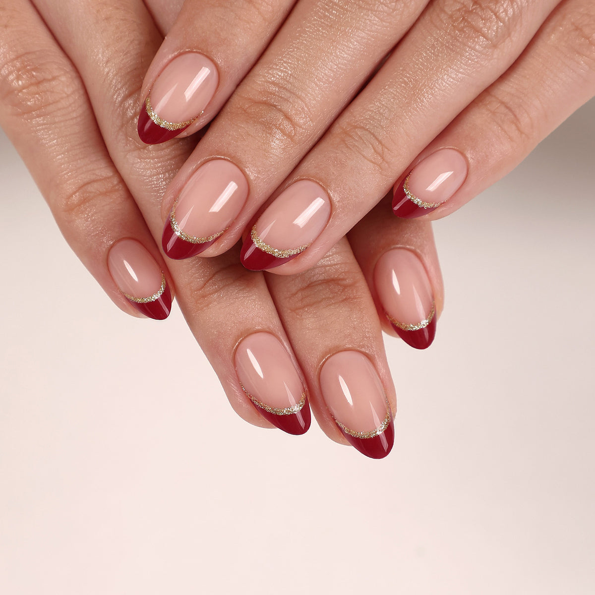Vista del producto Rouge Muse Francesa en burdeos — Almendra corta en la mano 4 | SHANGMENG®