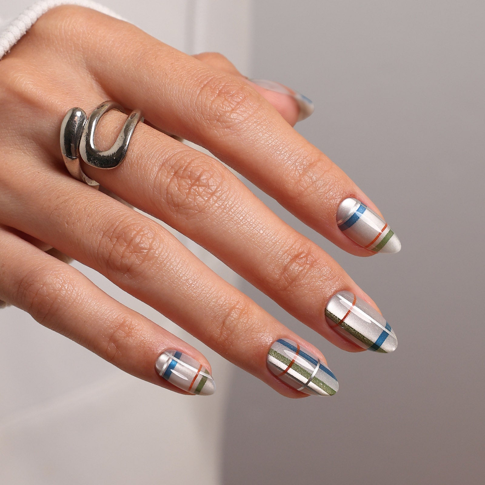 Plaid Shimmer Salon Style Reusable Soft Gel Press on Nails product image 8 | SHANGMENG®