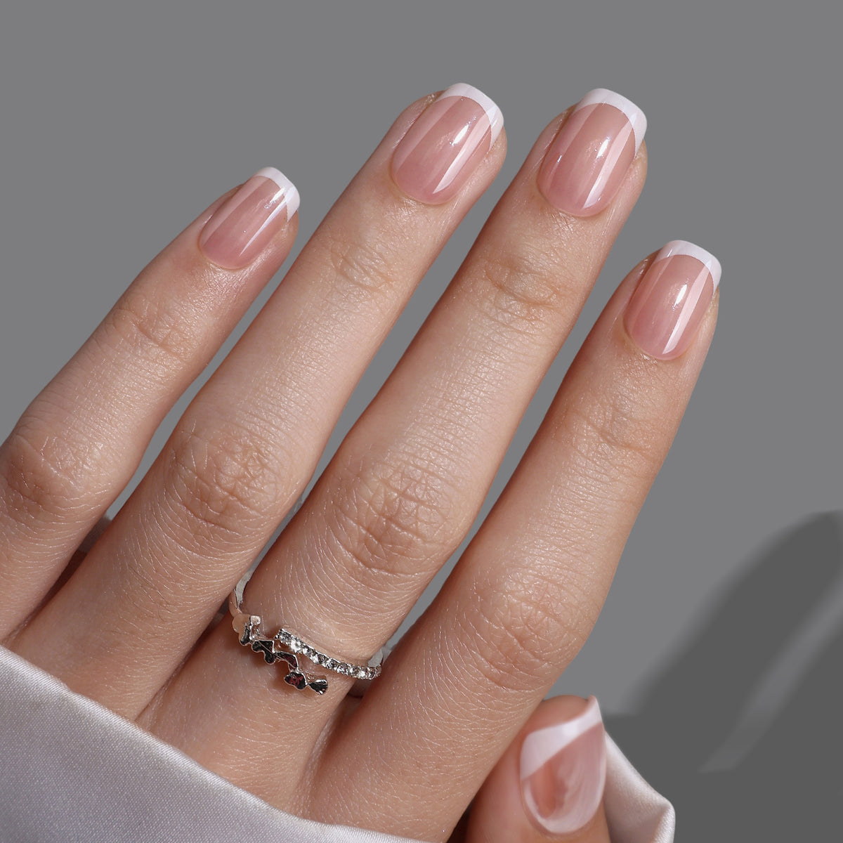 French Tip Chrome White Short Square Press on Nails product image 3 | SHANGMENG®