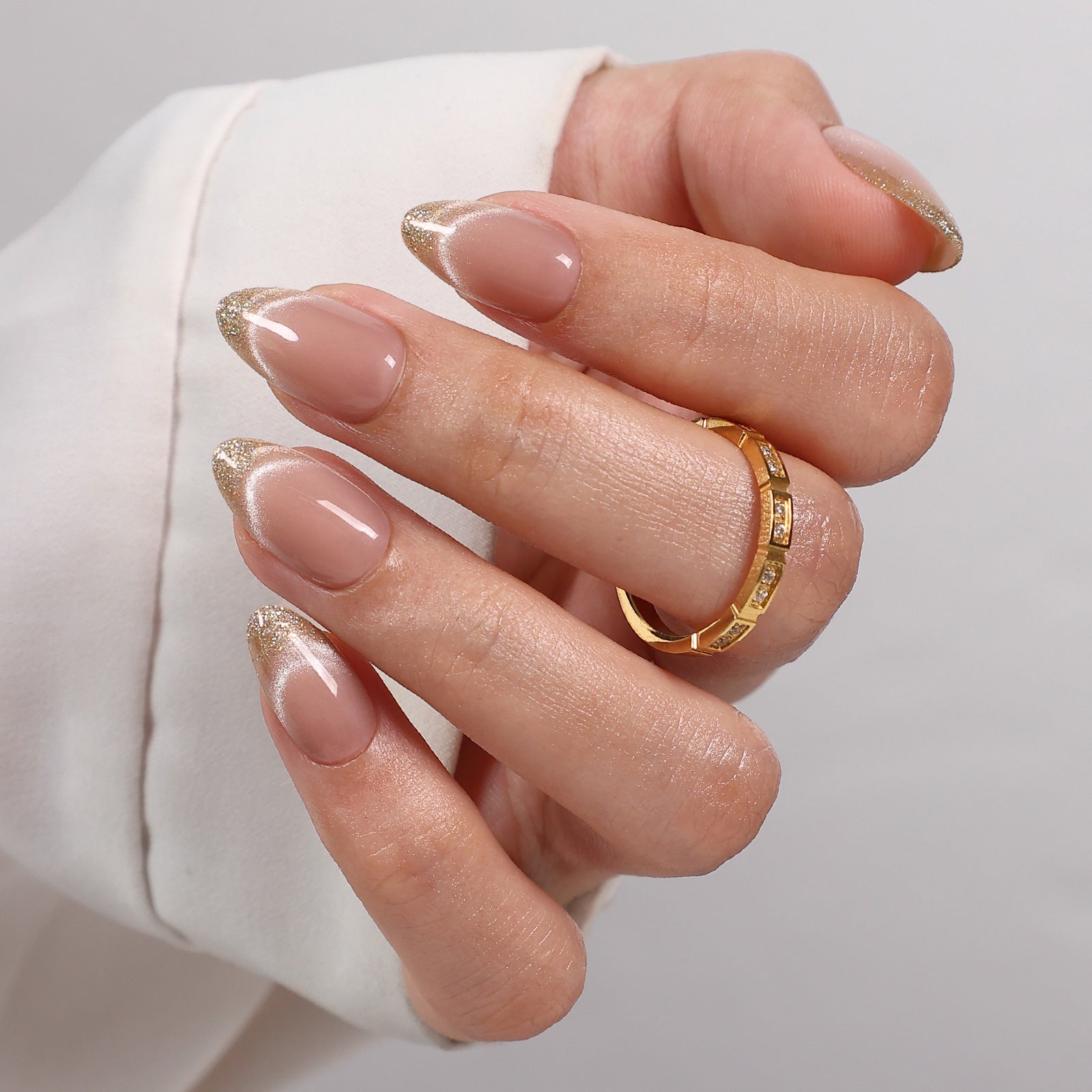 Smile & Shine French Cat Eye Short Almond Press-On Nails product detail view | SHANGMENG®