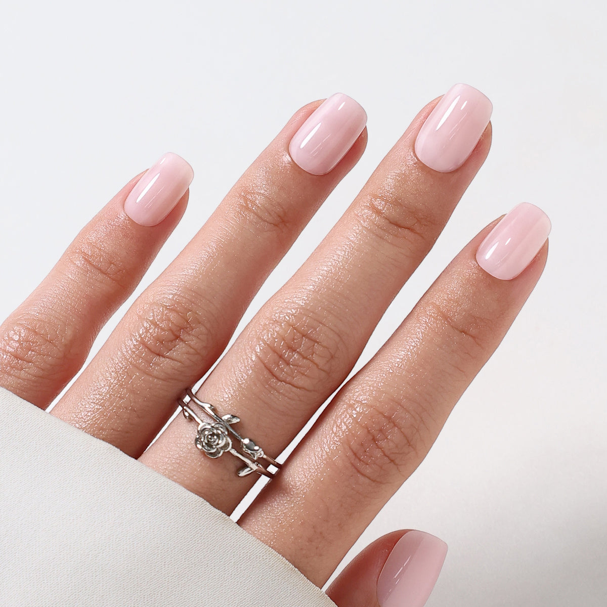 Soap Blush Pink Short Square Soft Gel Press-On Nails hand model detail | SHANGMENG®