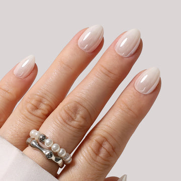 White Mirror Chrome Extra Short Almond Press-On Nails hero hand view | SHANGMENG®
